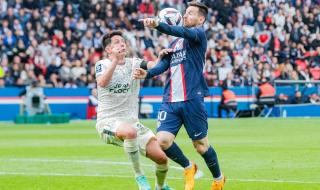 梅西与巴黎完成续约